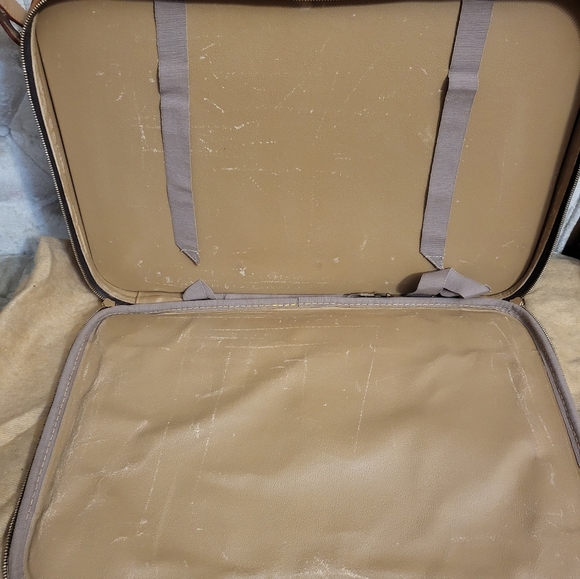 Rare Authentic vintage ETRO suitcase travel bag with guitar type strap. - Picture 7 of 16